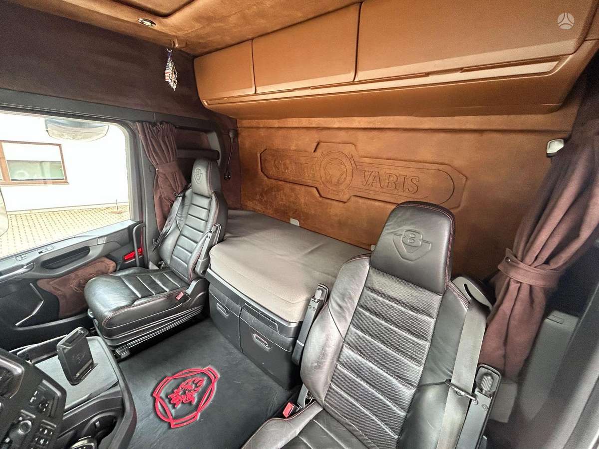 Scania R580, flatbeds
