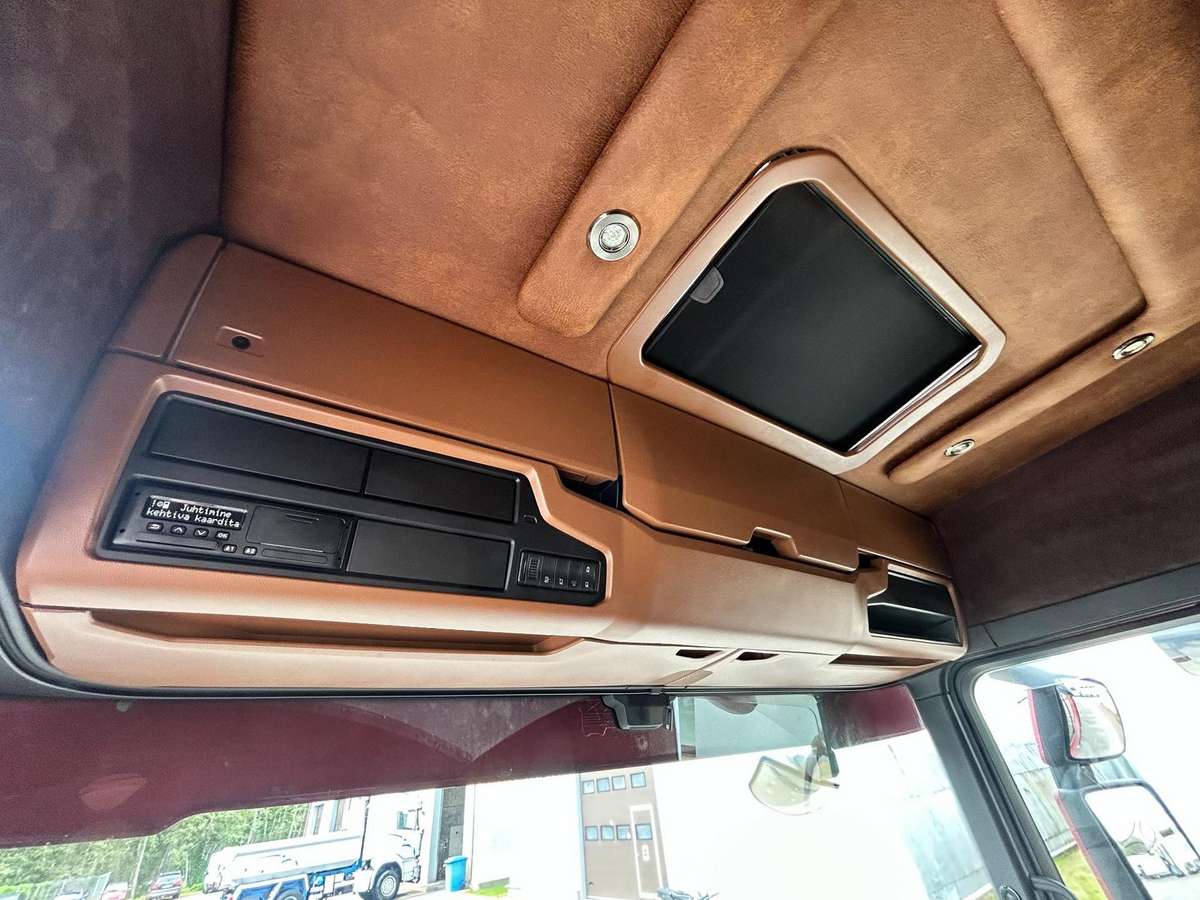 Scania R580, flatbeds