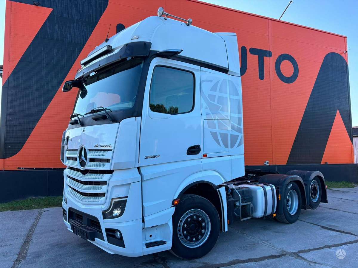 Mercedes-Benz Actros L 2553 6x2, single sleeper
