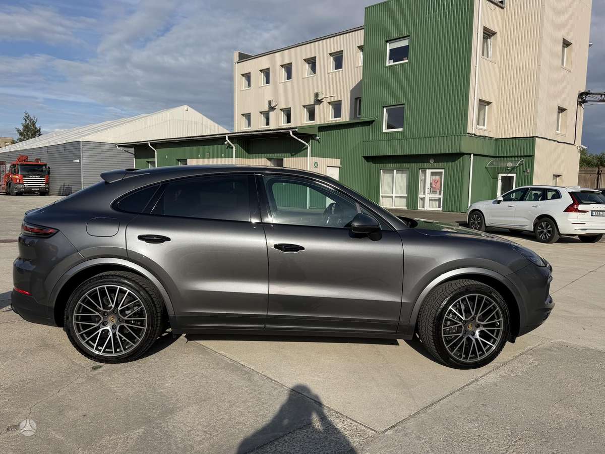 Porsche Cayenne Coupe - 3