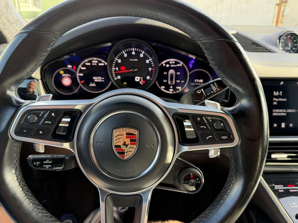 Porsche Cayenne Coupe - 9
