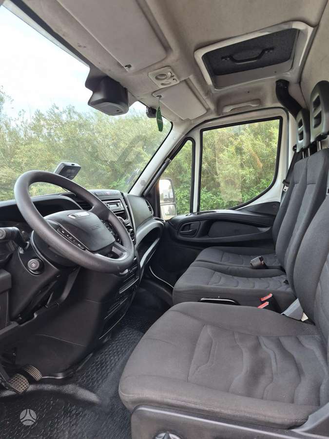 Iveco Daily, dropside with curtains