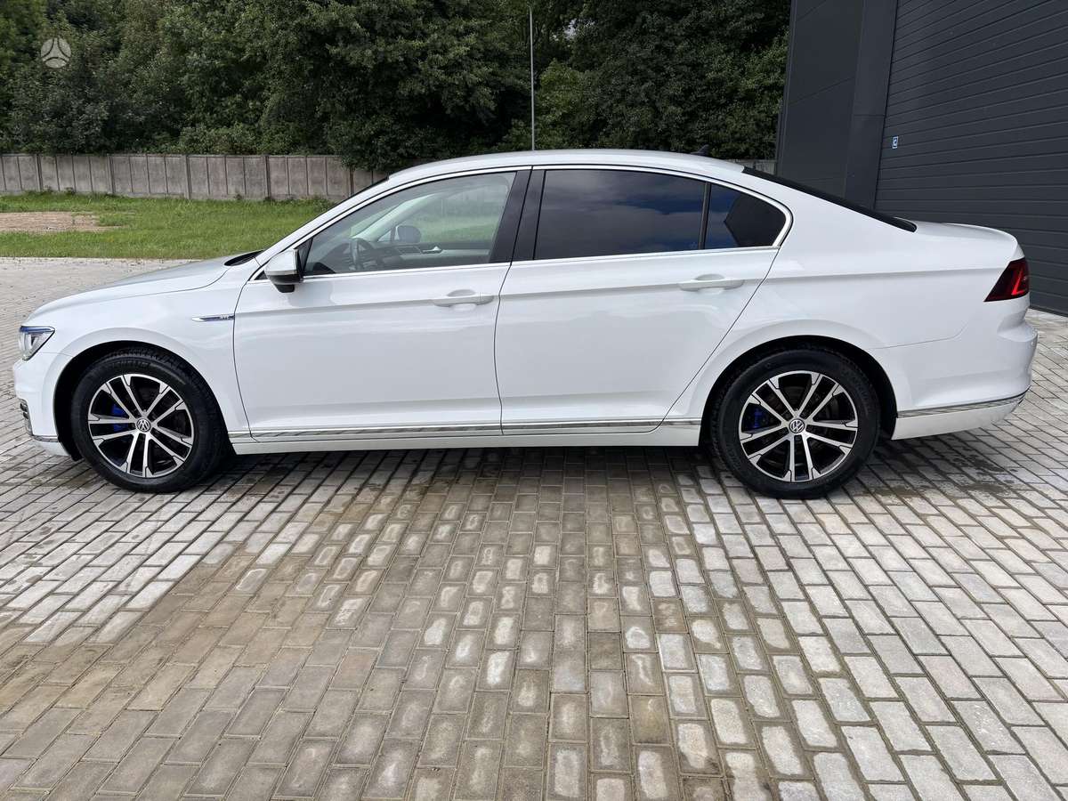 Volkswagen Passat - 6