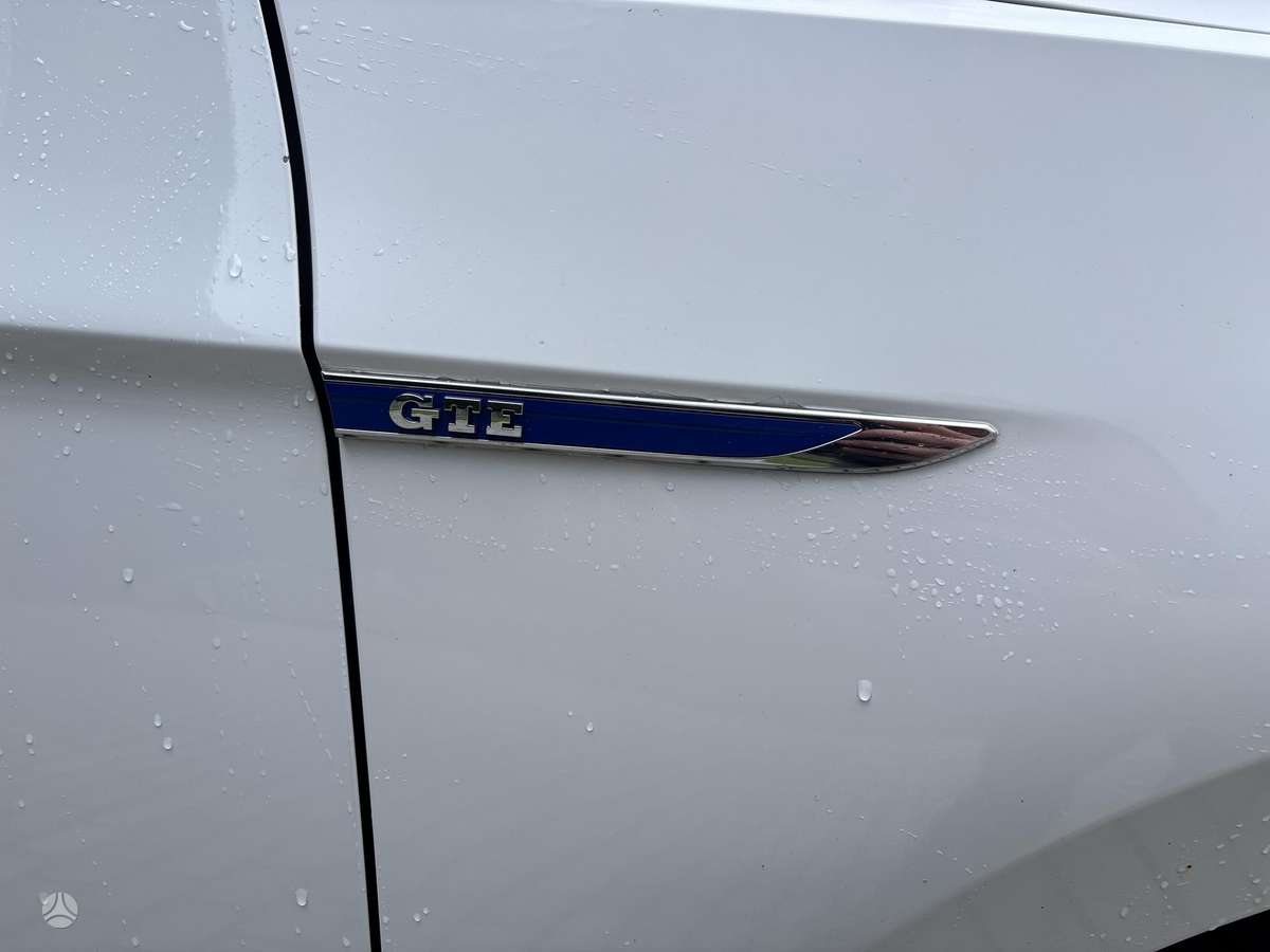 Volkswagen Passat - 10
