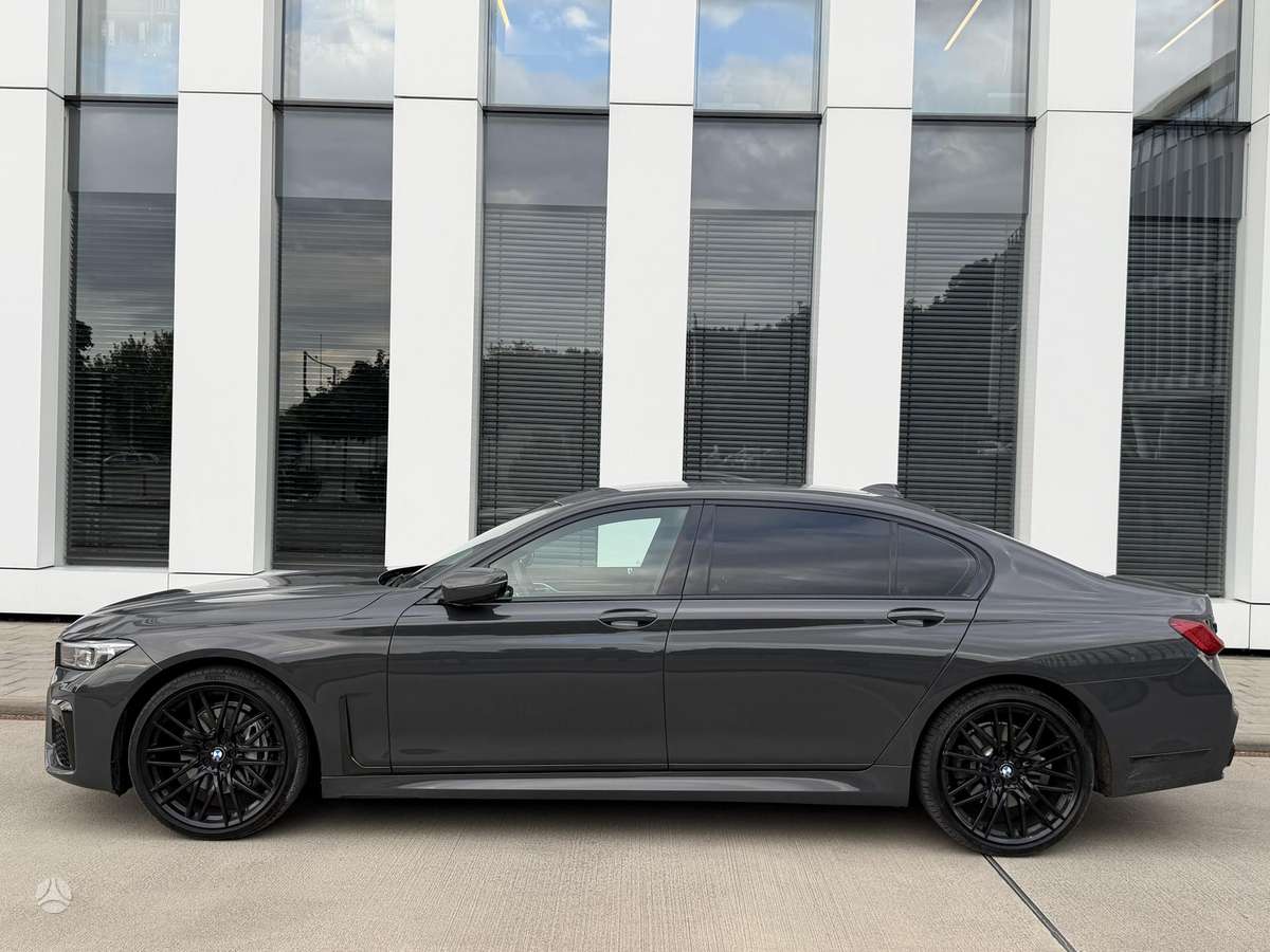 BMW 740, 3.0 l., Седан