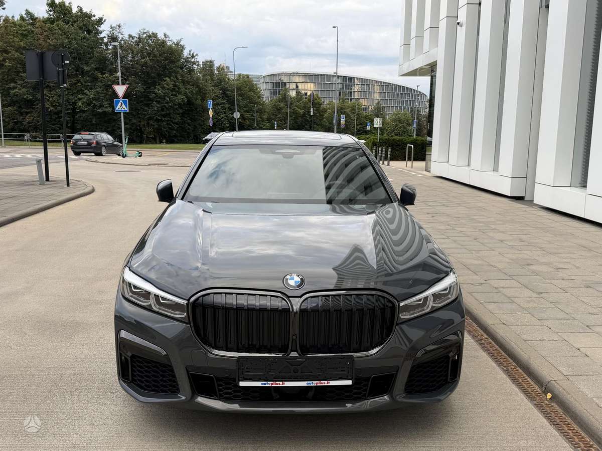 BMW 740, 3.0 l., Седан