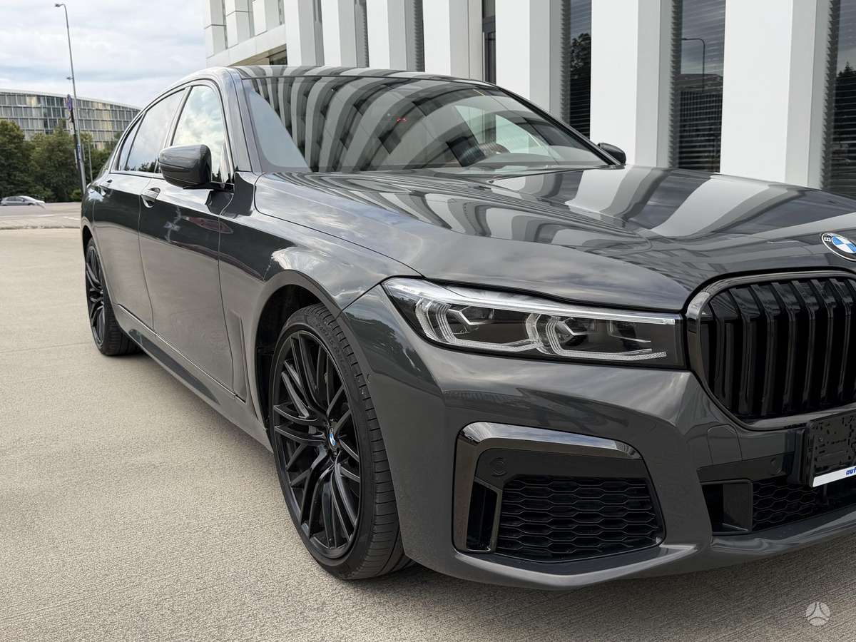 BMW 740, 3.0 l., Седан