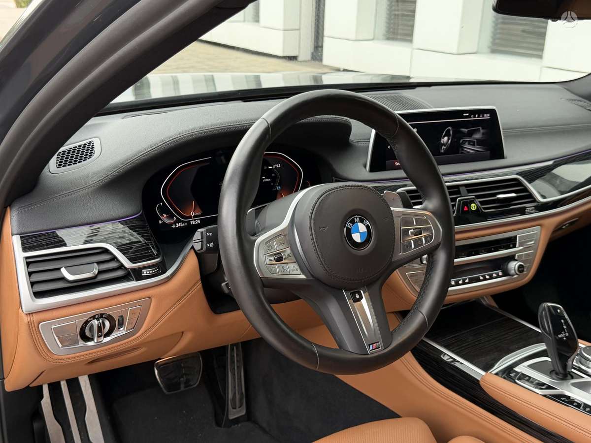 BMW 740, 3.0 l., Седан