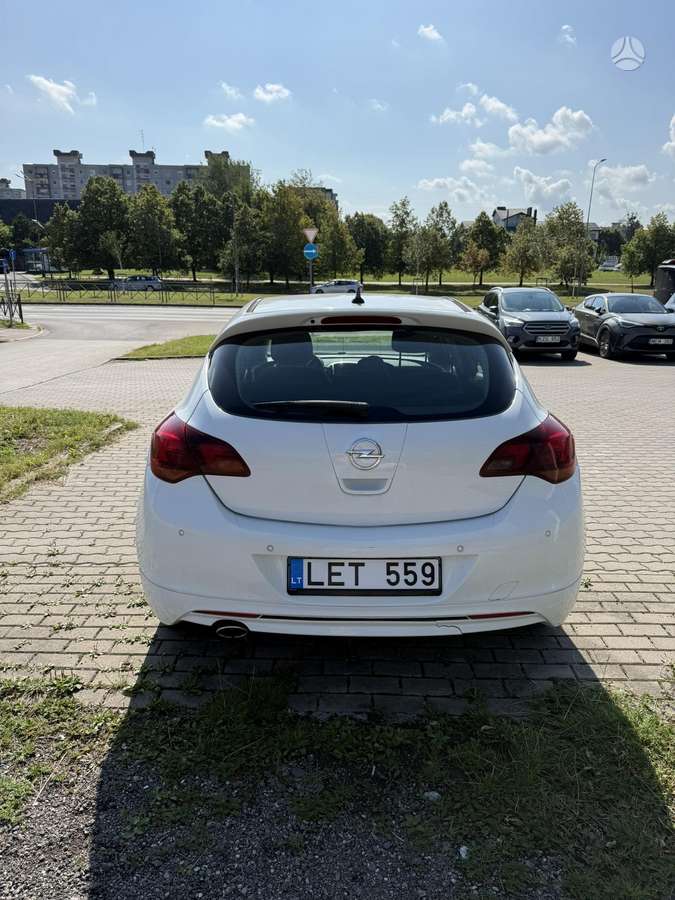 Opel Astra, 1.6 l., hatchback
