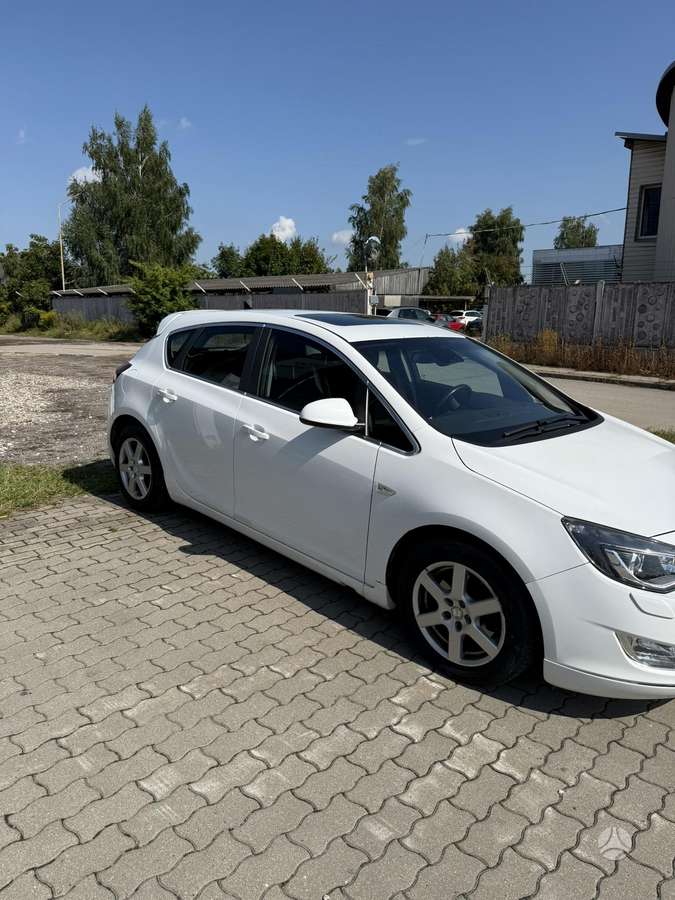 Opel Astra, 1.6 l., hatchback