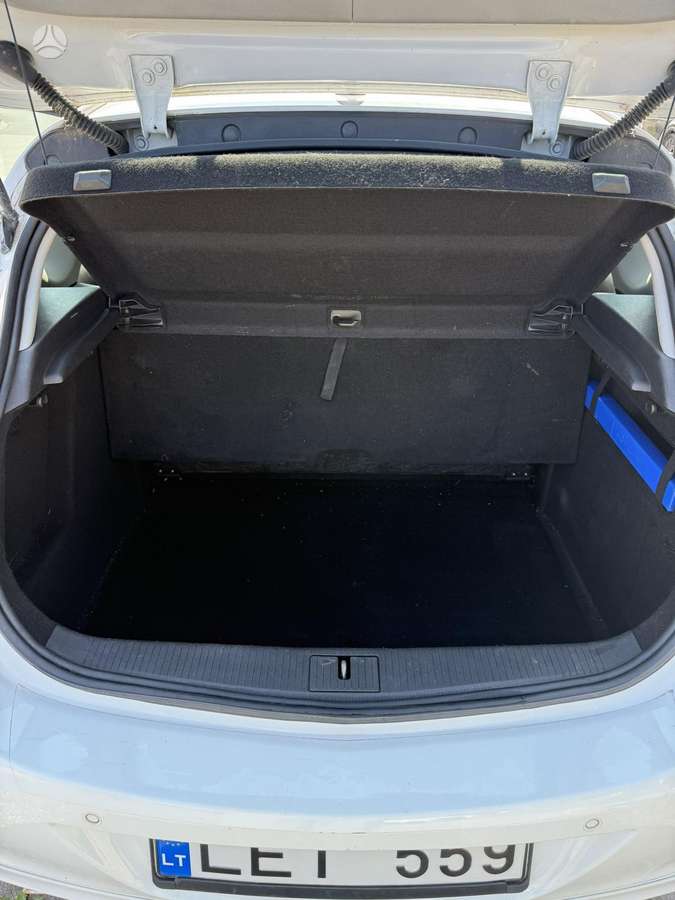 Opel Astra, 1.6 l., hatchback