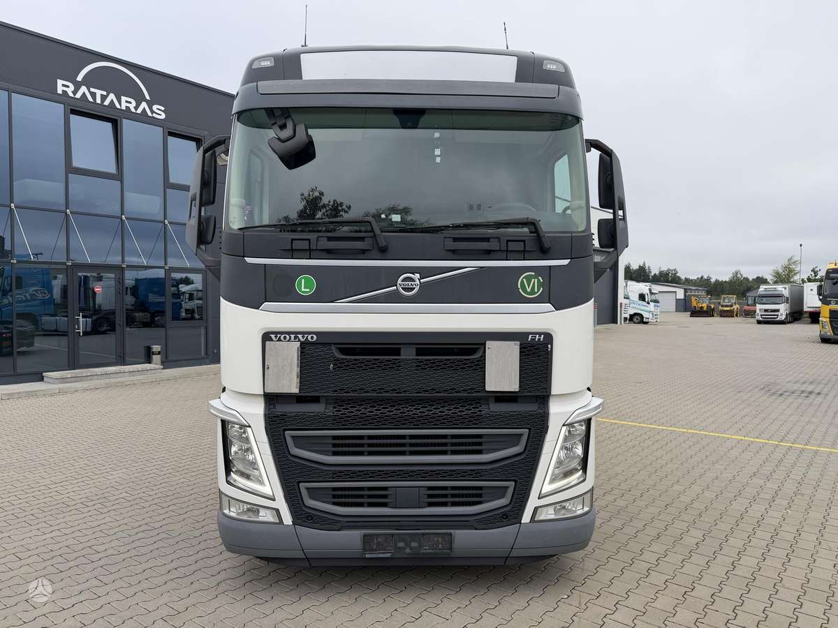 Volvo FH 460, double sleeper