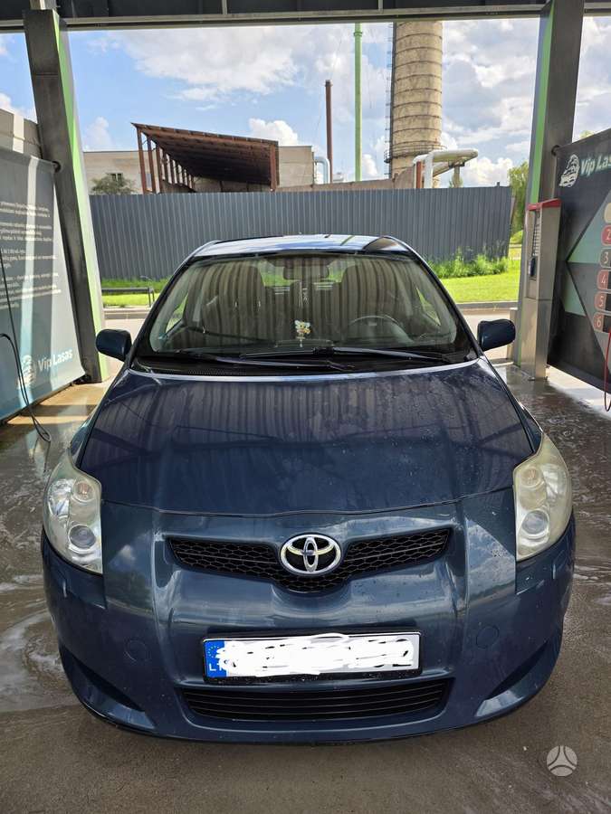 Toyota Auris - 1