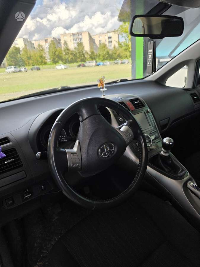 Toyota Auris - 7