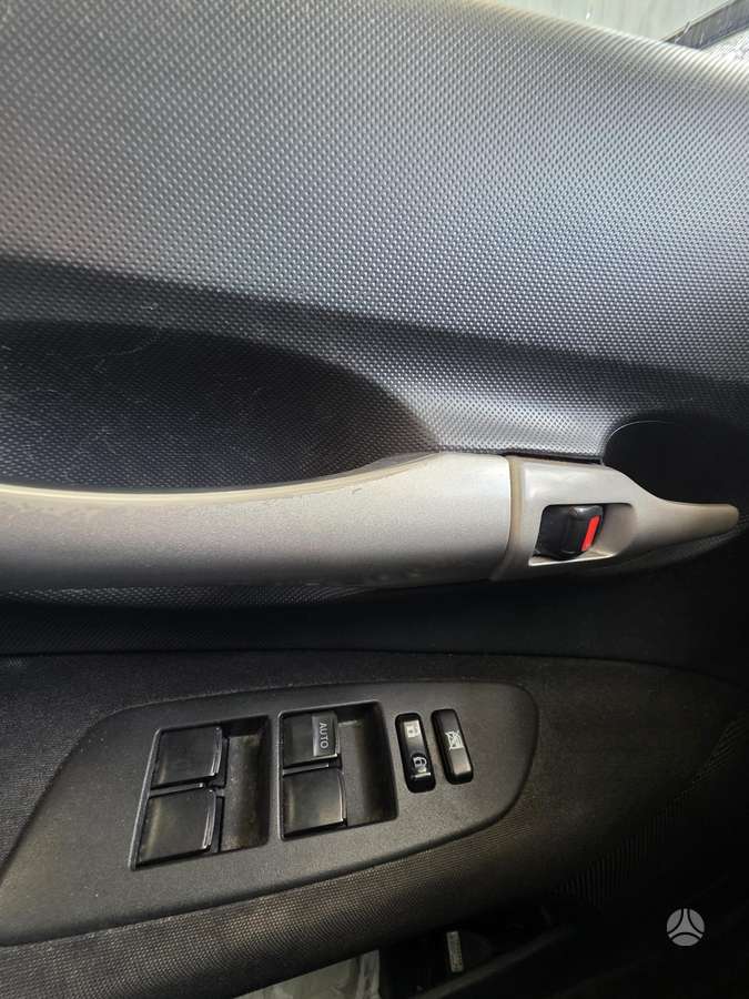 Toyota Auris - 11