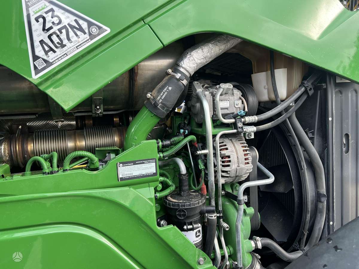 John Deere 6215R, тракторы