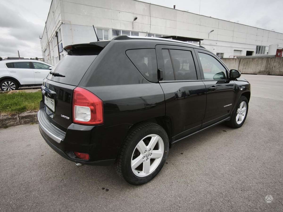 Jeep Compass, 2.1 l., off-road / crossover