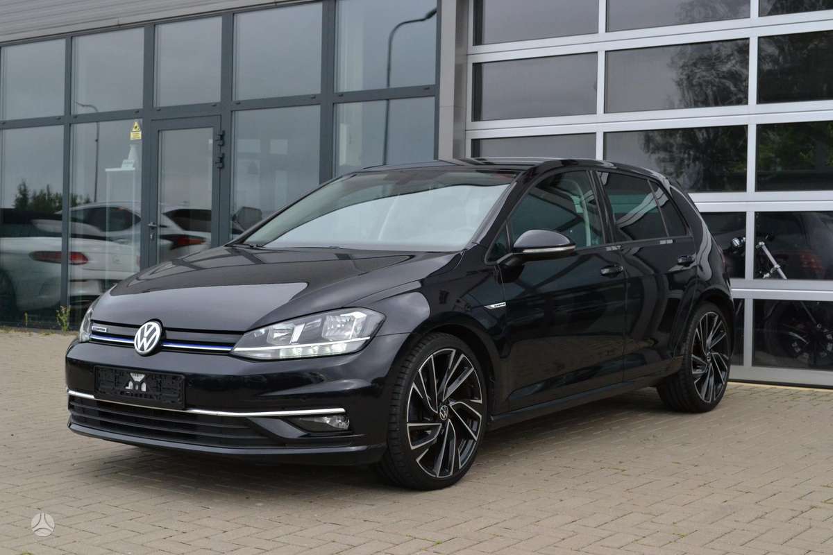 Volkswagen Golf - 2