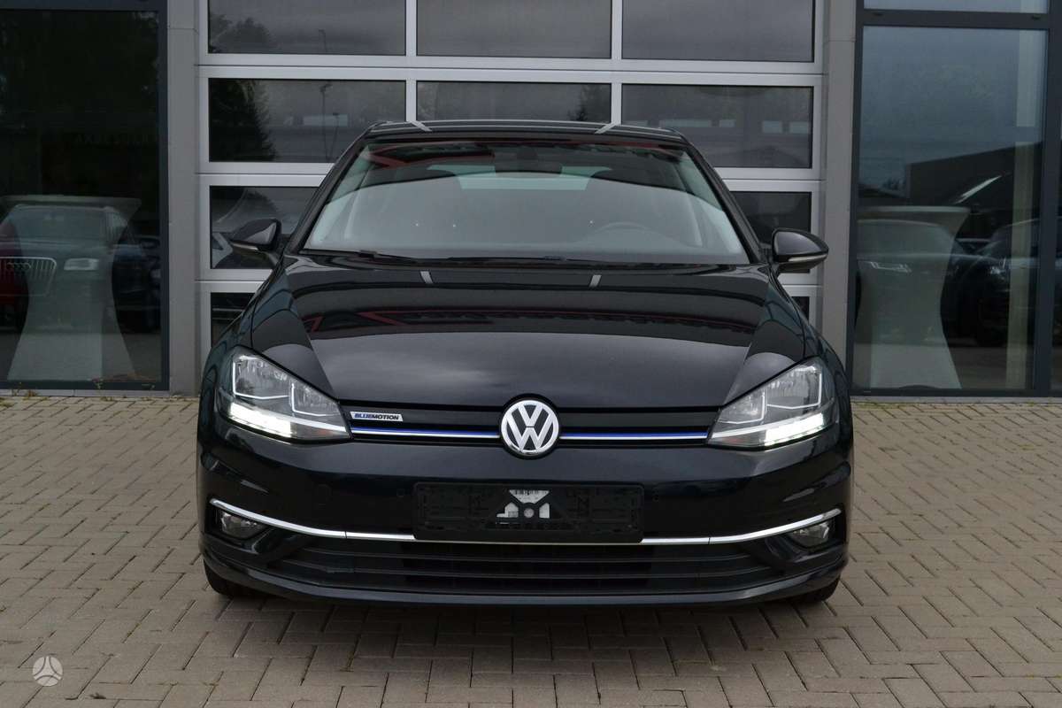 Volkswagen Golf - 3