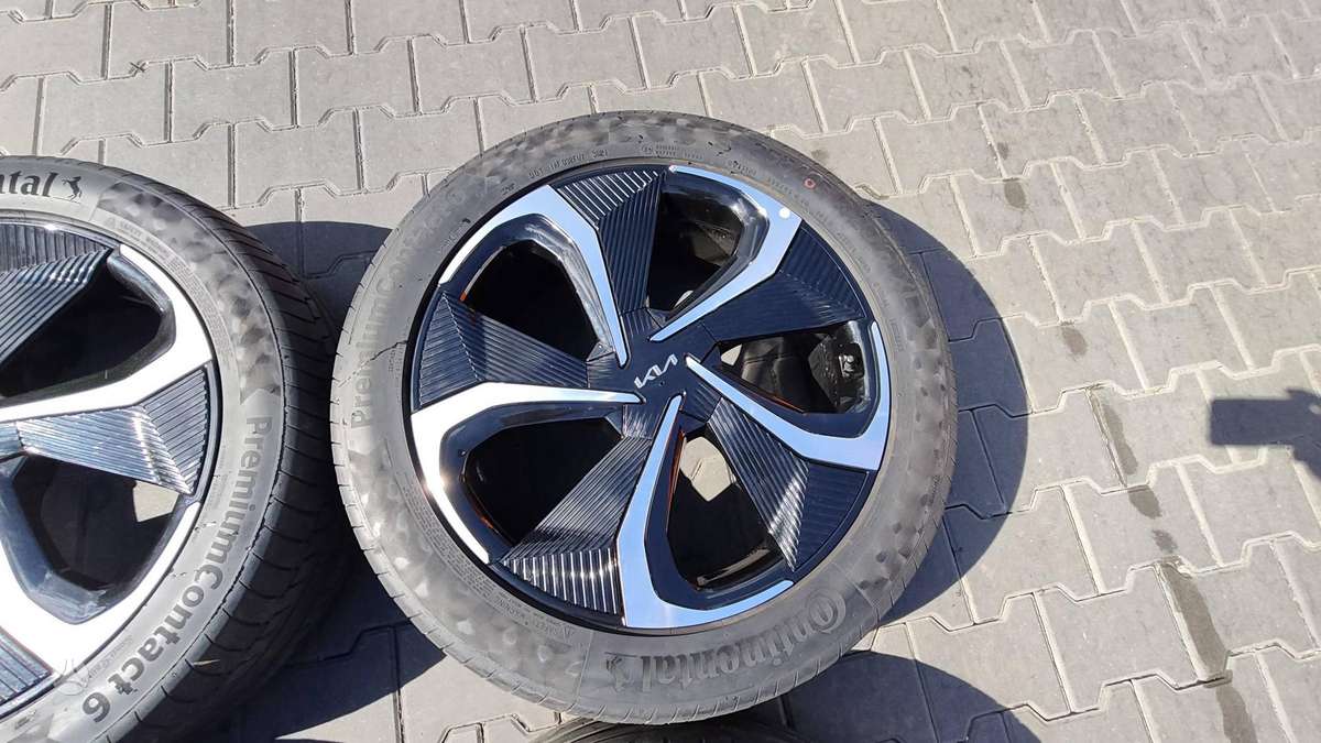 KIA EV6, light alloy, R20
