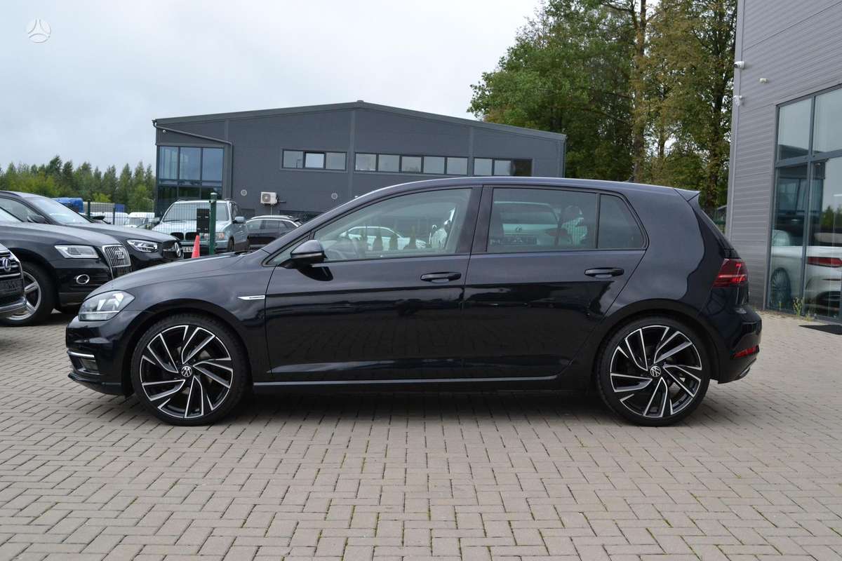 Volkswagen Golf - 9