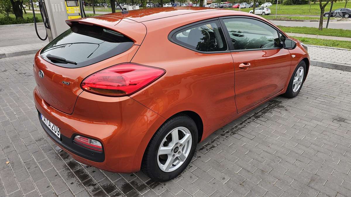 Kia ProCeed, 1.4 l., Хэтчбек