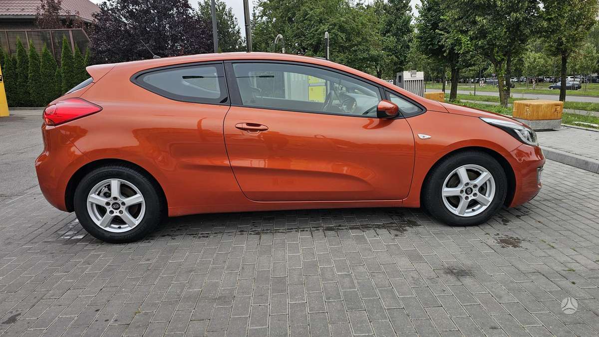 Kia ProCeed, 1.4 l., Хэтчбек