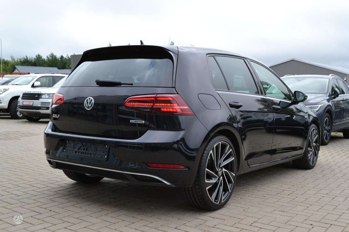 Volkswagen Golf - 12