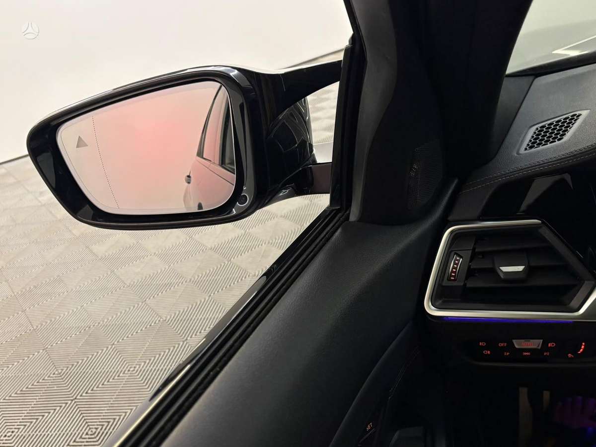 BMW 320, 2.0 l., Седан