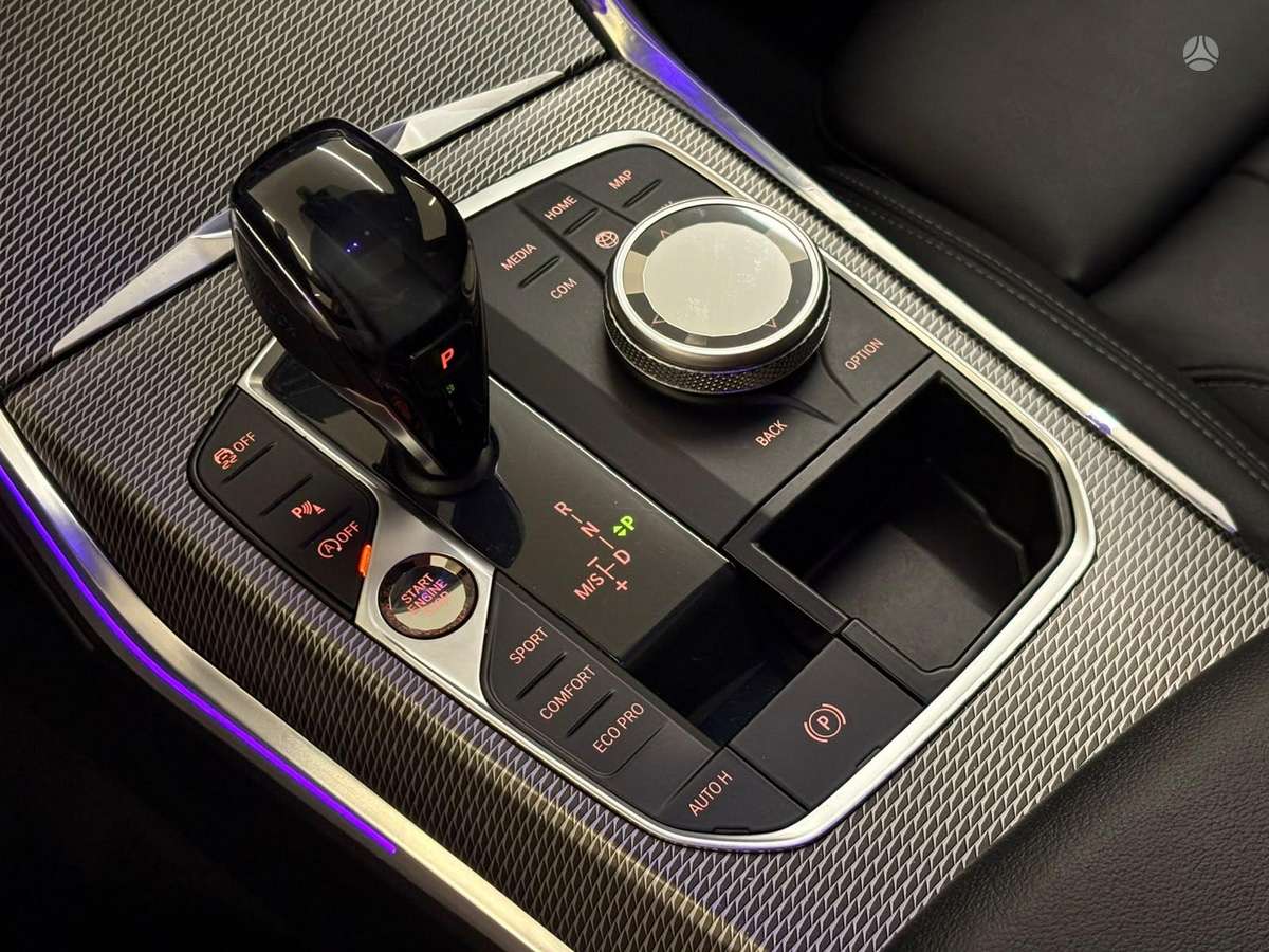 BMW 320, 2.0 l., Седан
