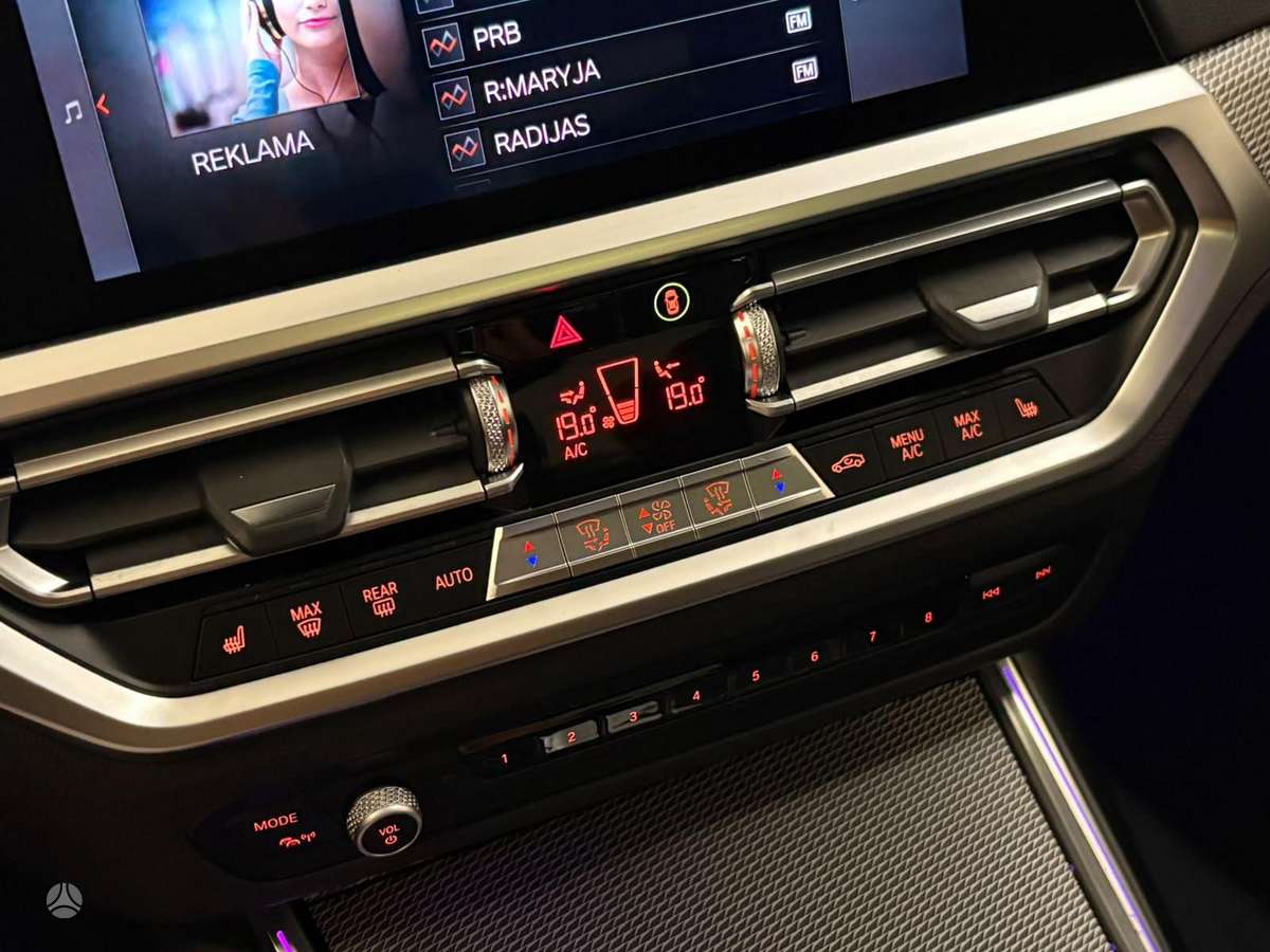 BMW 320, 2.0 l., Седан