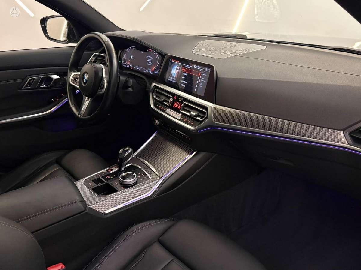 BMW 320, 2.0 l., Седан