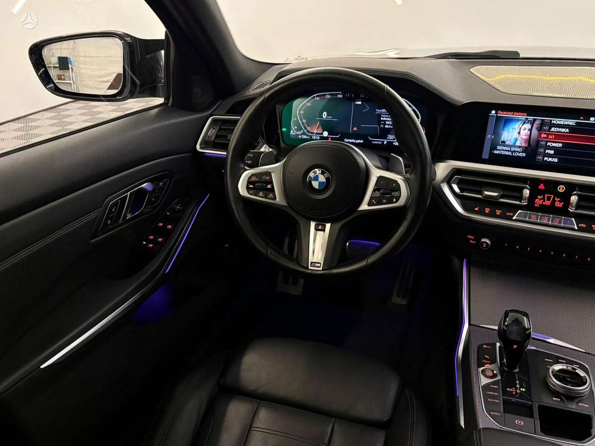 BMW 320, 2.0 l., Седан