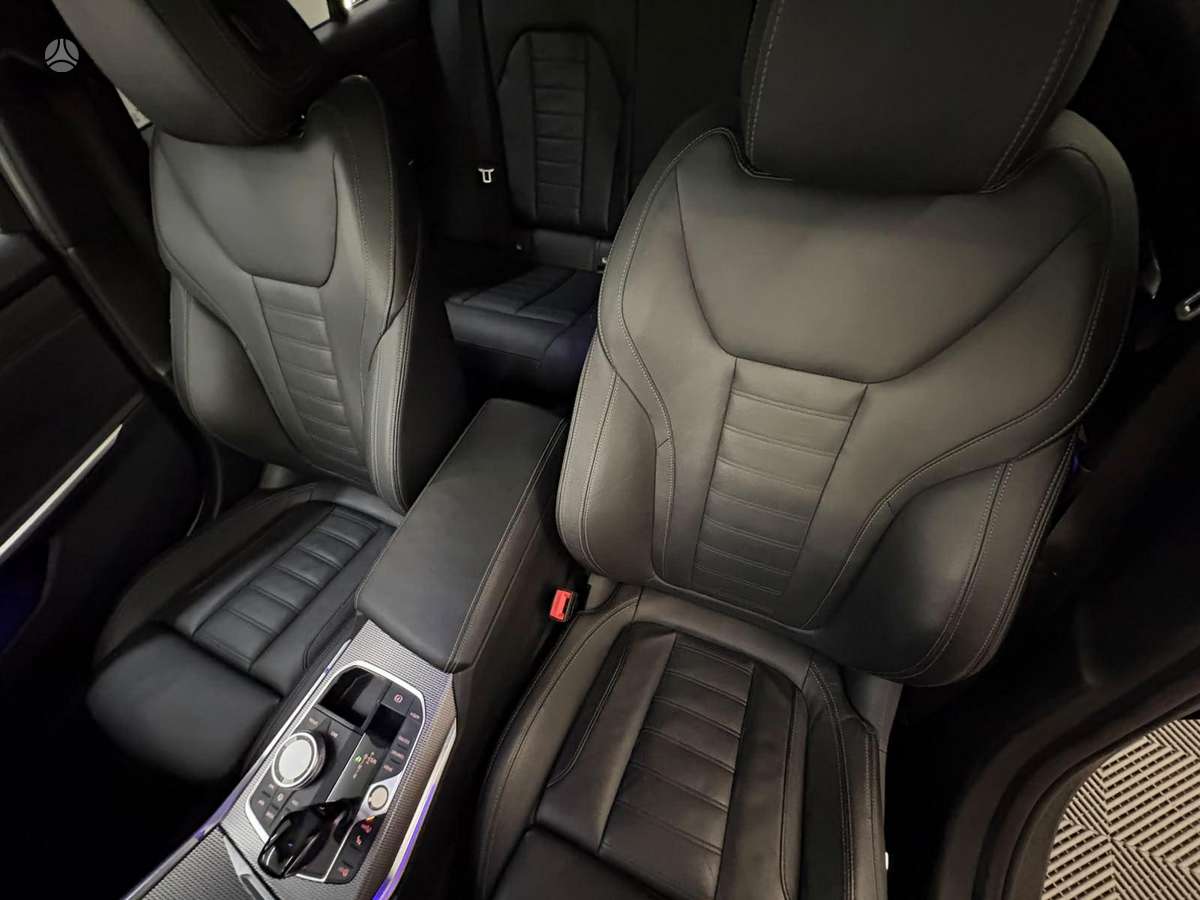 BMW 320, 2.0 l., Седан