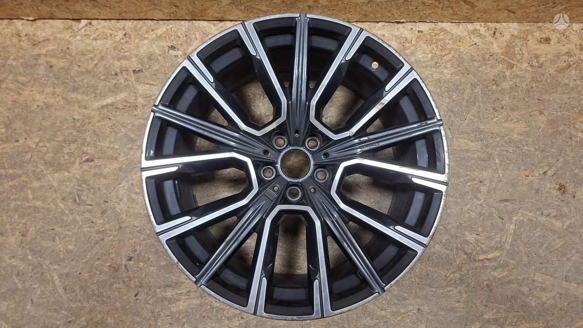 BMW 7 serija, 8745915, Cen30828
