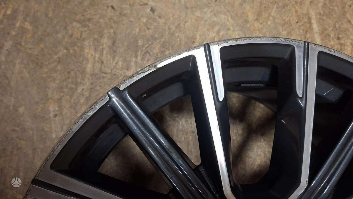 BMW 7 serija, 8745915, Cen30828