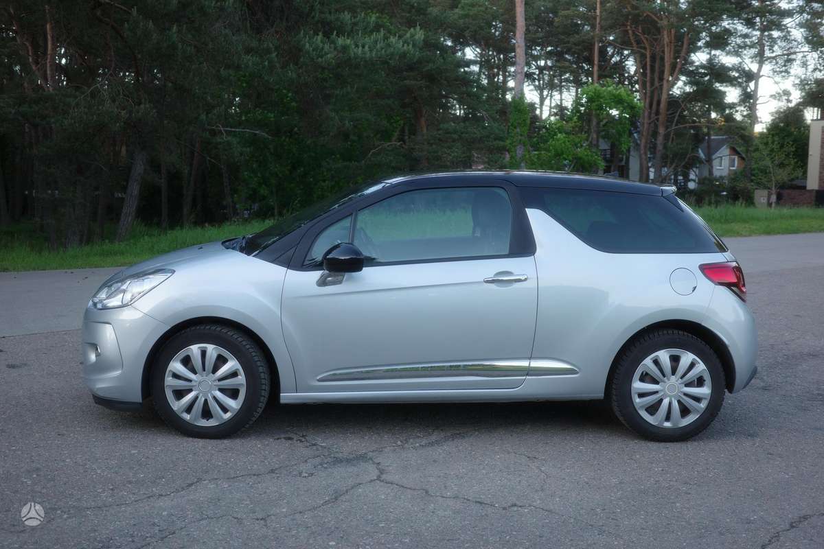 Citroen DS3, 1.2 l., hatchback