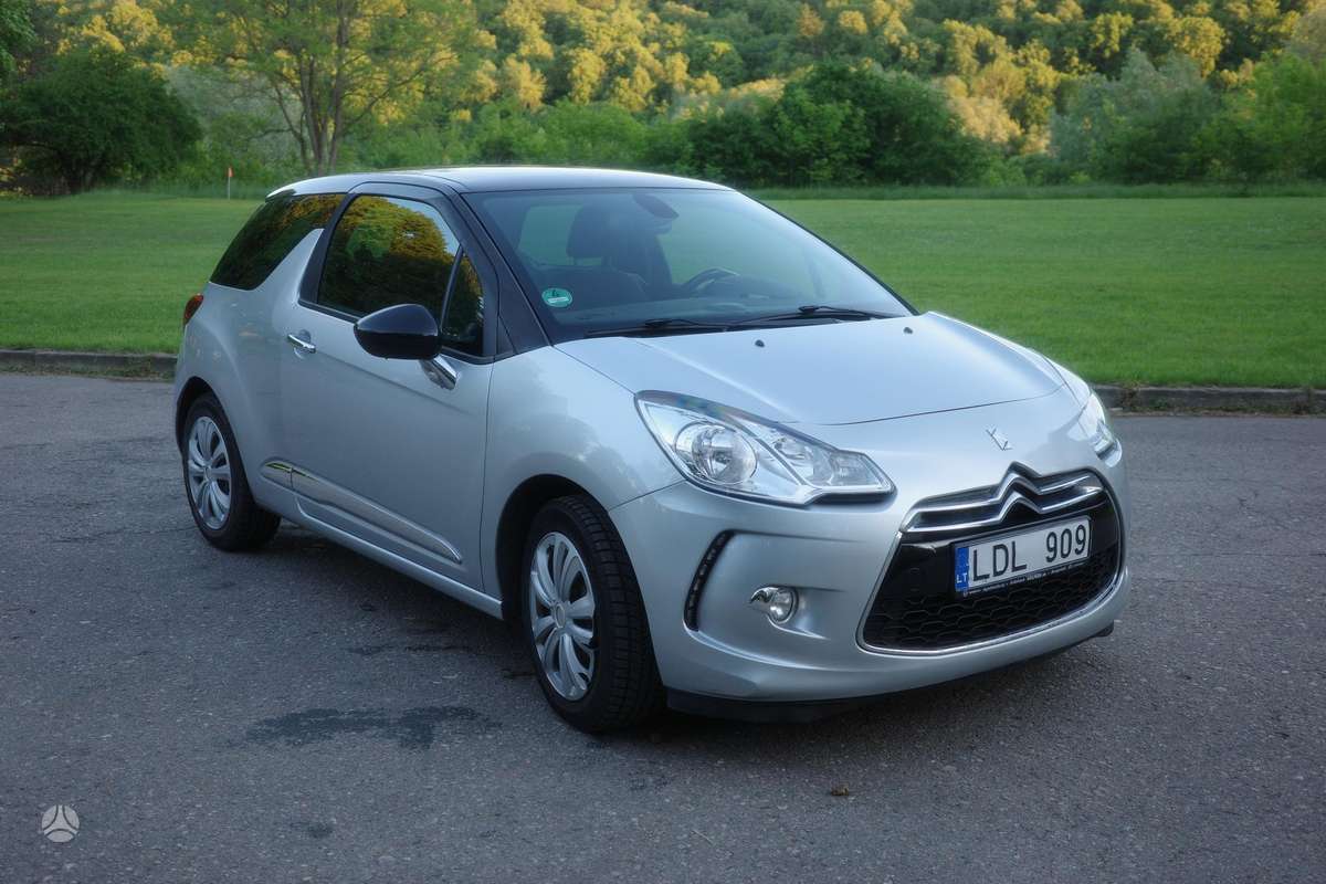 Citroen DS3, 1.2 l., Хэтчбек