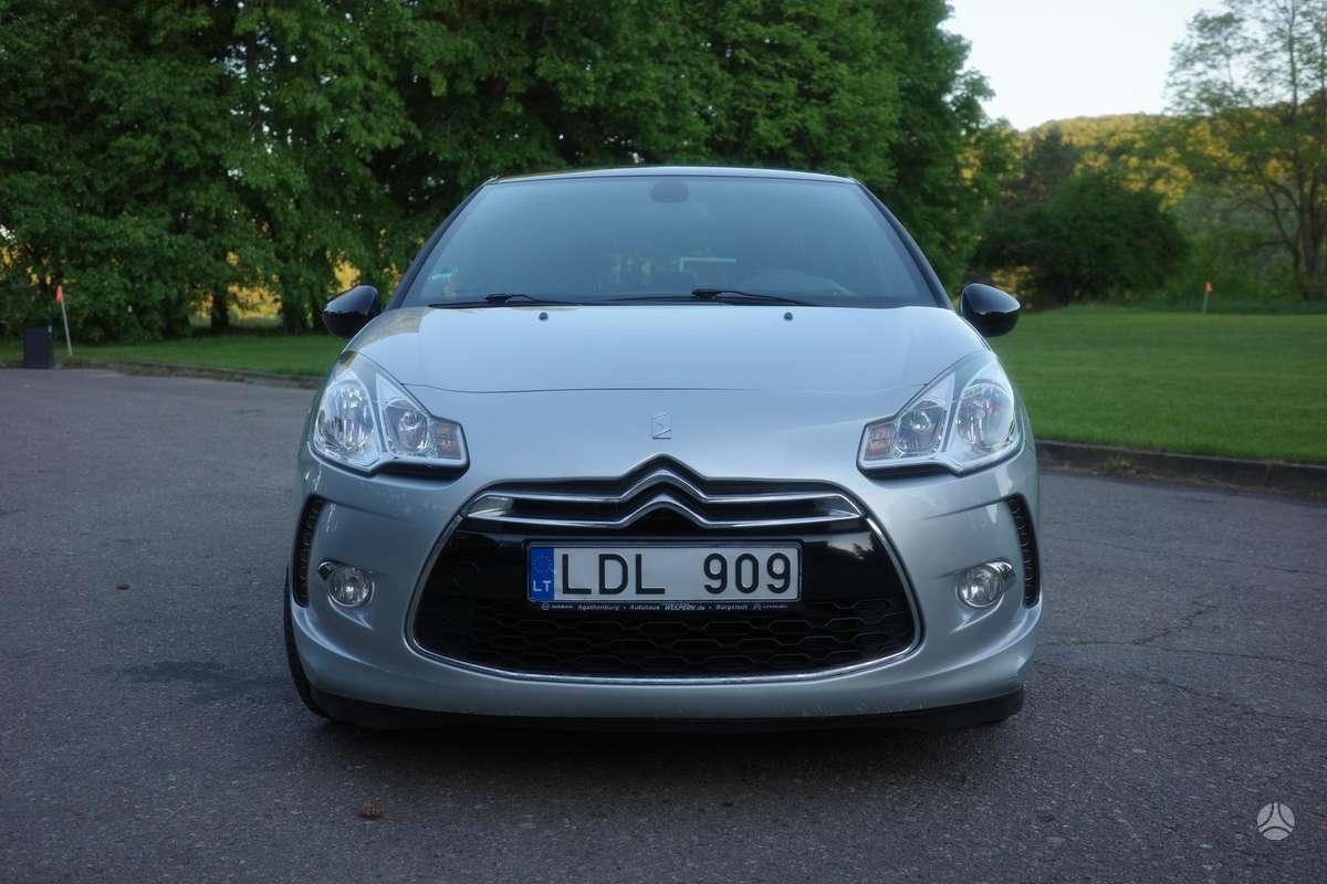 Citroen DS3, 1.2 l., hatchback