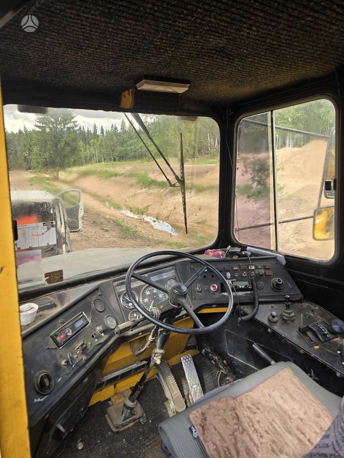 Volvo A25, самосвалы