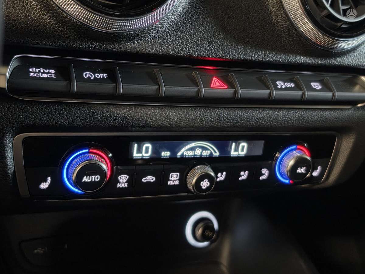 Audi A3, 2.0 l., Седан