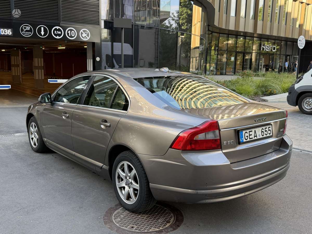 Volvo S80, 2.4 l., Седан