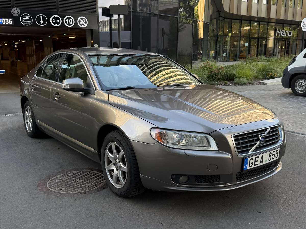 Volvo S80, 2.4 l., Седан