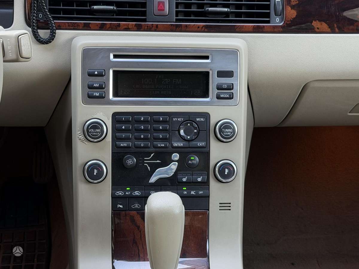 Volvo S80, 2.4 l., Седан