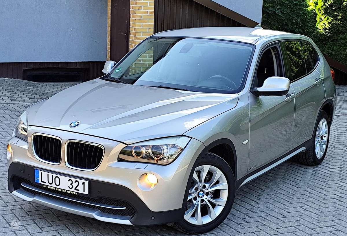 BMW X1, 2.0 l., Минивэн