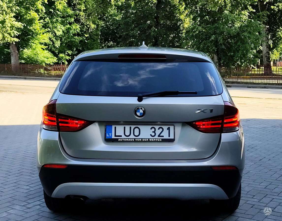 BMW X1, 2.0 l., Минивэн