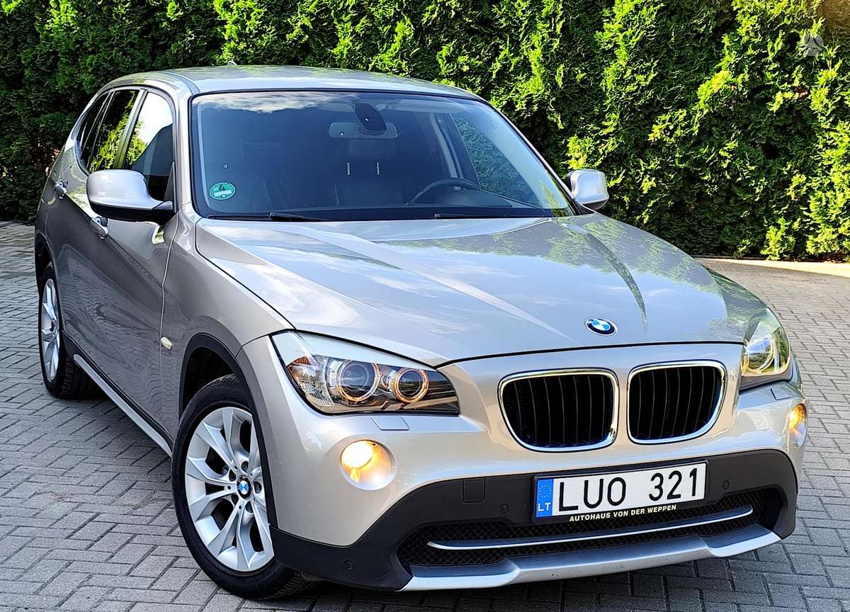 BMW X1, 2.0 l., Минивэн