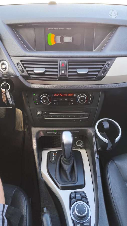 BMW X1, 2.0 l., Минивэн