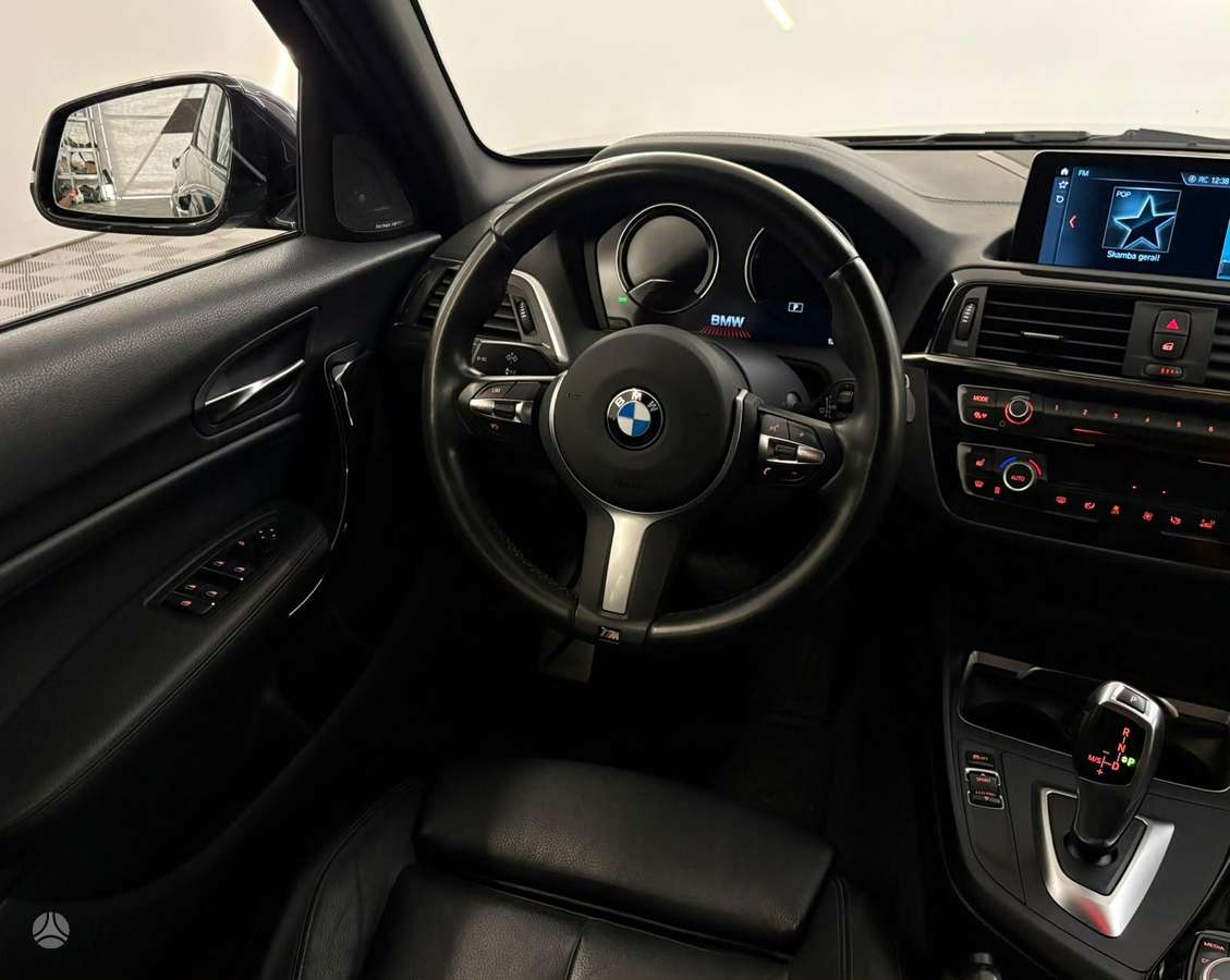BMW 120, 2.0 l., hatchback