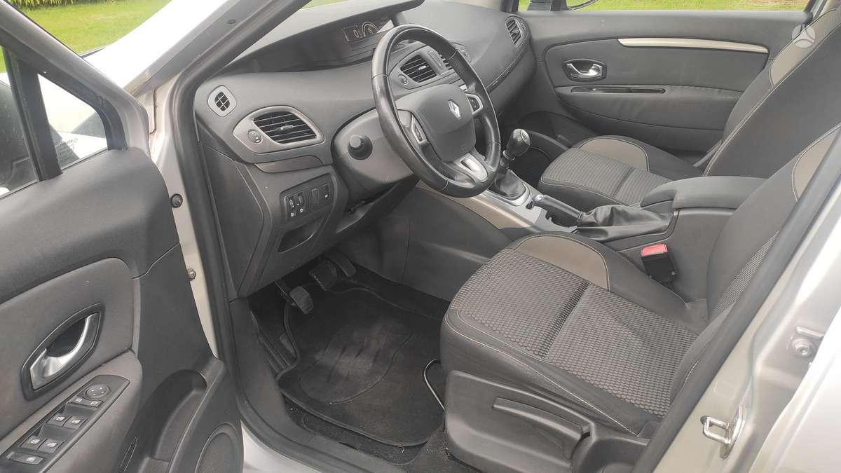 Renault Scenic, 1.2 l., Минивэн